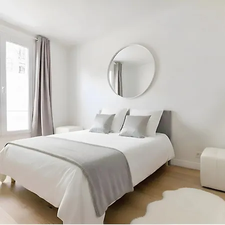 Cosy 1BR - Sleeps 5 - Trocadéro * Parigi