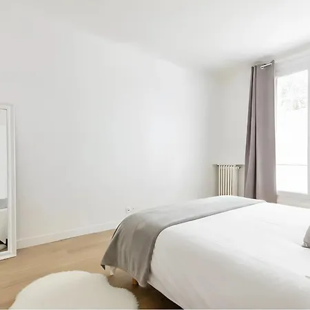 Cosy 1BR - Sleeps 5 - Trocadéro * Parigi