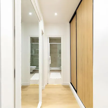 Cosy 1BR - Sleeps 5 - Trocadéro *
