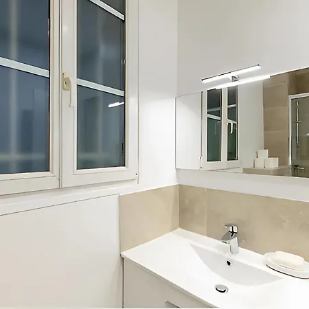 Cosy 1BR - Sleeps 5 - Trocadéro Parigi