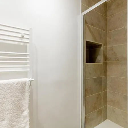 Cosy 1BR - Sleeps 5 - Trocadéro